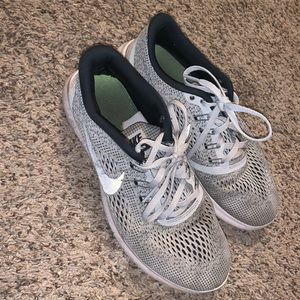 Nike Women’s Tennis Shoes